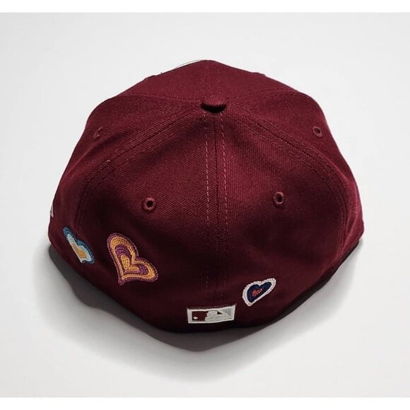 New Era 59FIFTY Philadelphia Phillies Red Chain Stitch Heart 7 1/2 Fitted Hat - Picture 3 of 5
